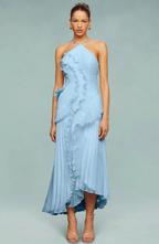 Vestido Largo Plisado con Cuello Halter y Bajo Asimétrico