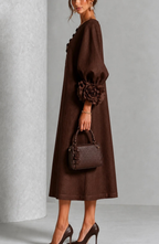 Vestido Midi con Cuello Redondo y Mangas con Apliques Florales