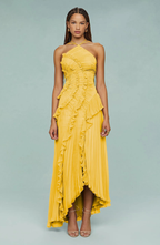Vestido Largo Plisado con Cuello Halter y Bajo Asimétrico