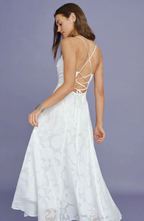 Aveline – Vestido Largo con Encaje Floral