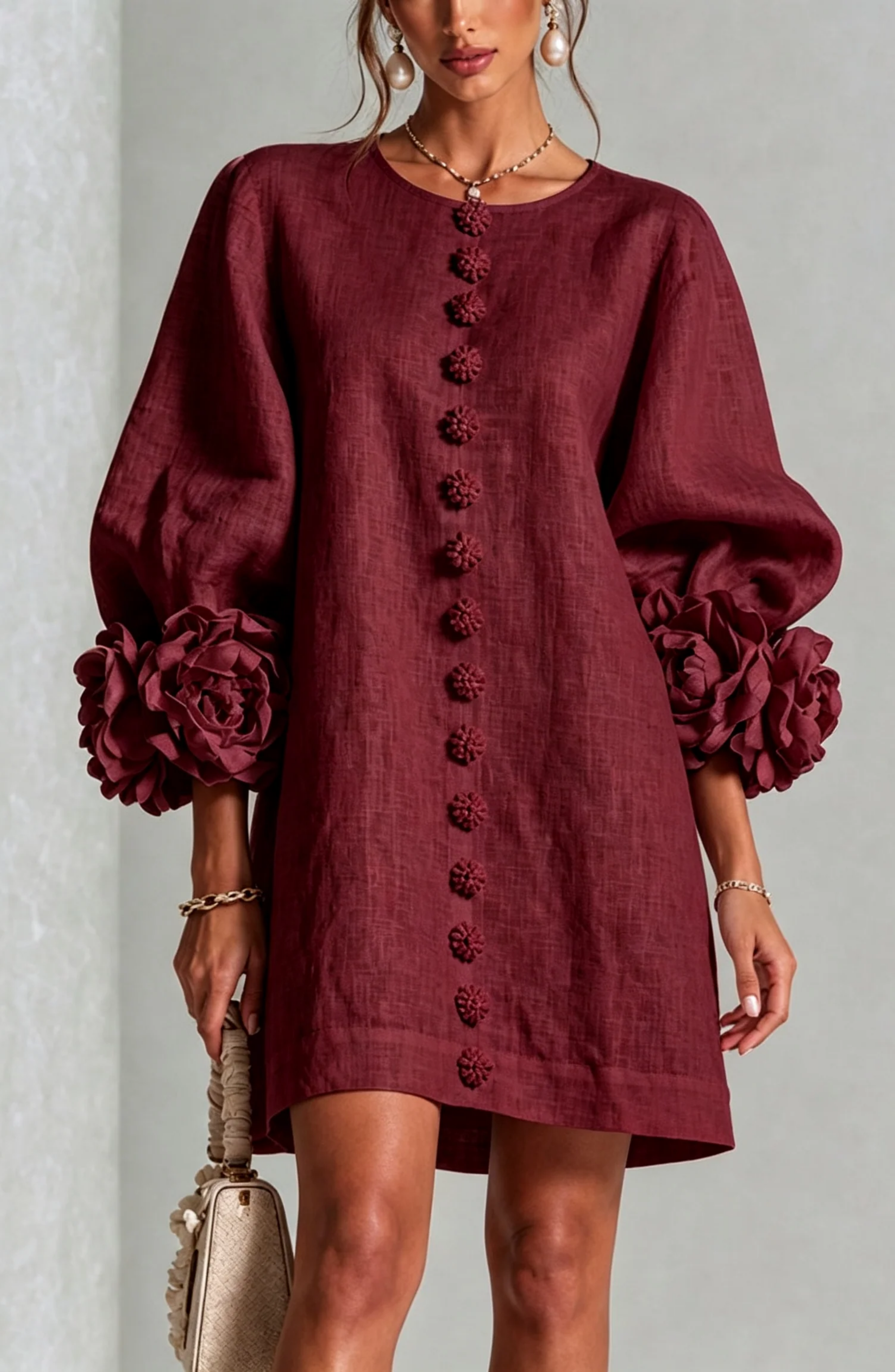 Vestido Corto Abotonado con Mangas de Flores en Relieve