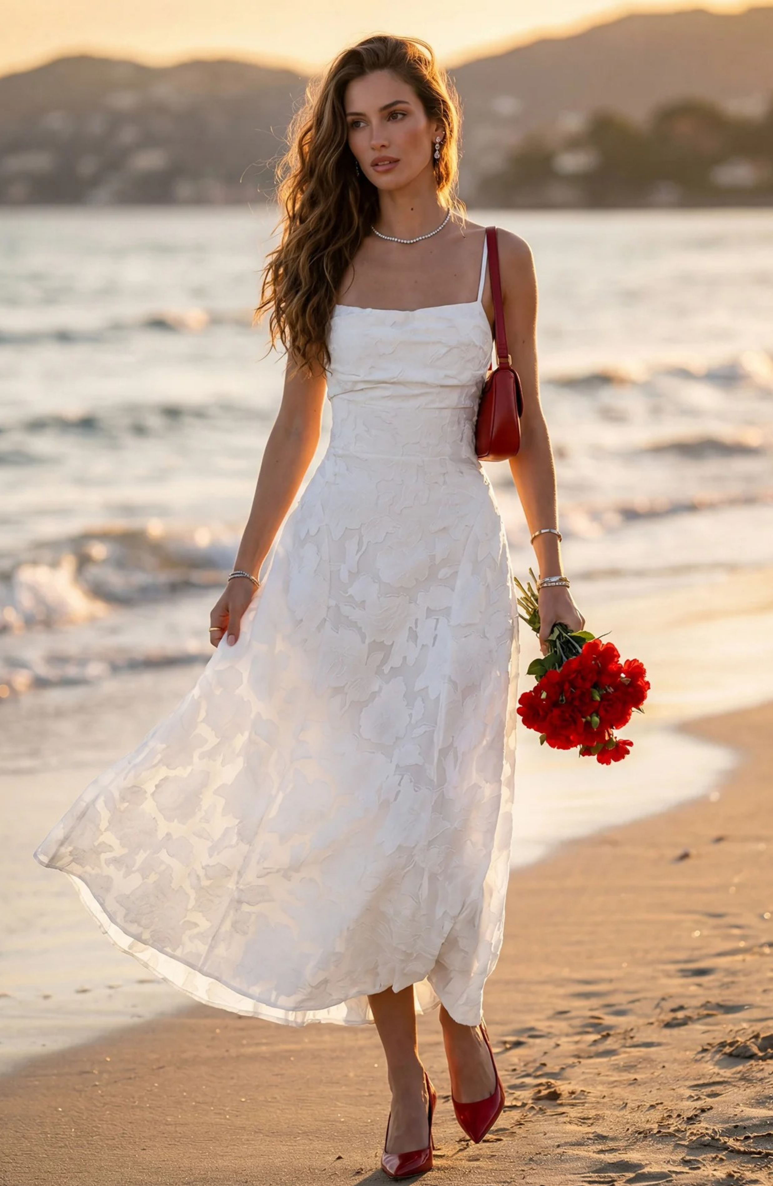 Aveline – Vestido Largo con Encaje Floral