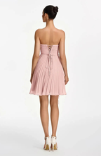 Vestido Corto Palabra de Honor Plisado con Volantes