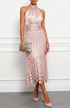 Celeste – Vestido Midi con Cuello Halter