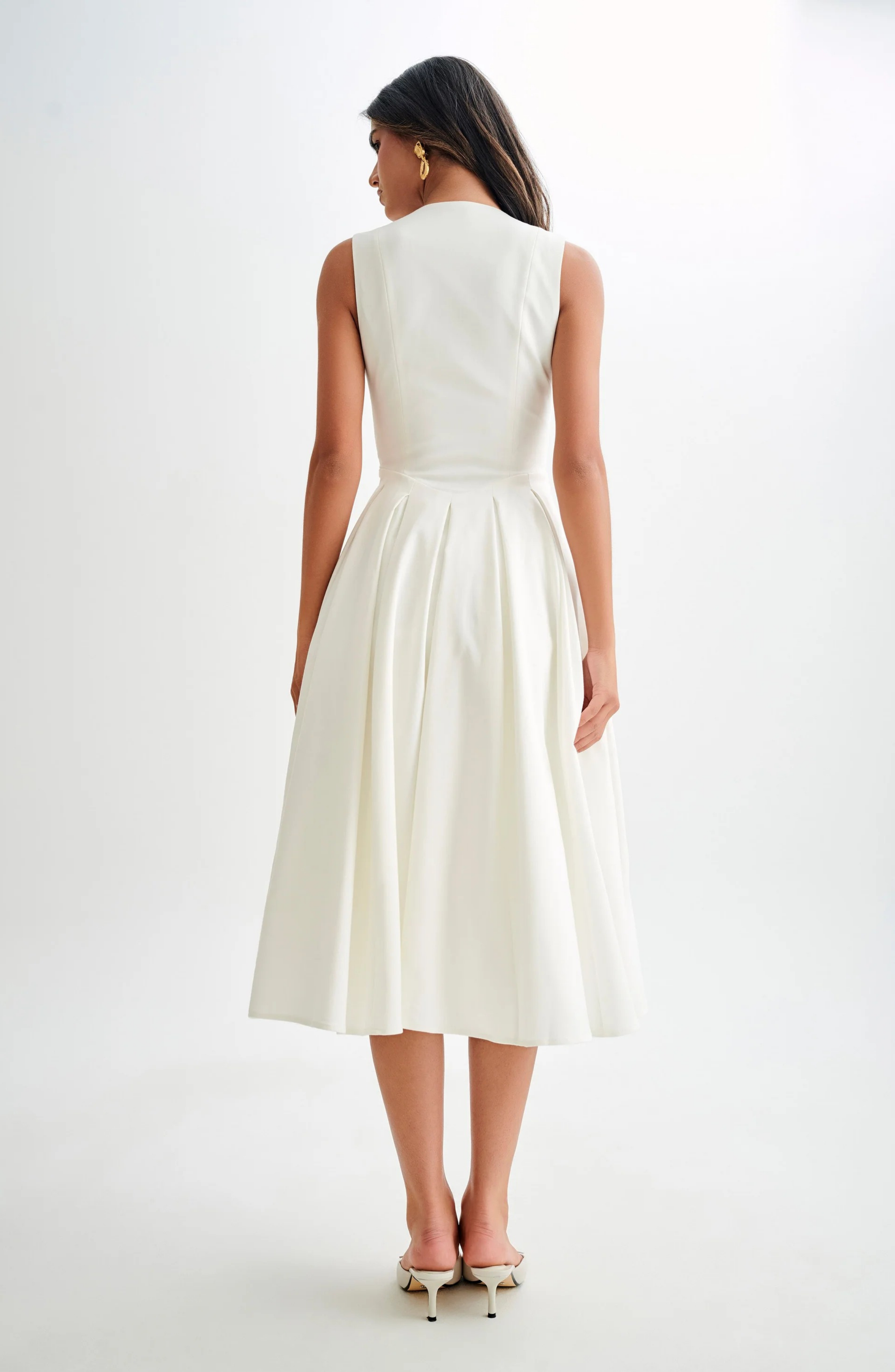 Soft Grace Midi Dress