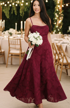 Aveline – Vestido Largo con Encaje Floral