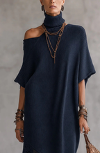 Vestido de Punto Drapeado con Cuello Alto y Hombros Descubiertos