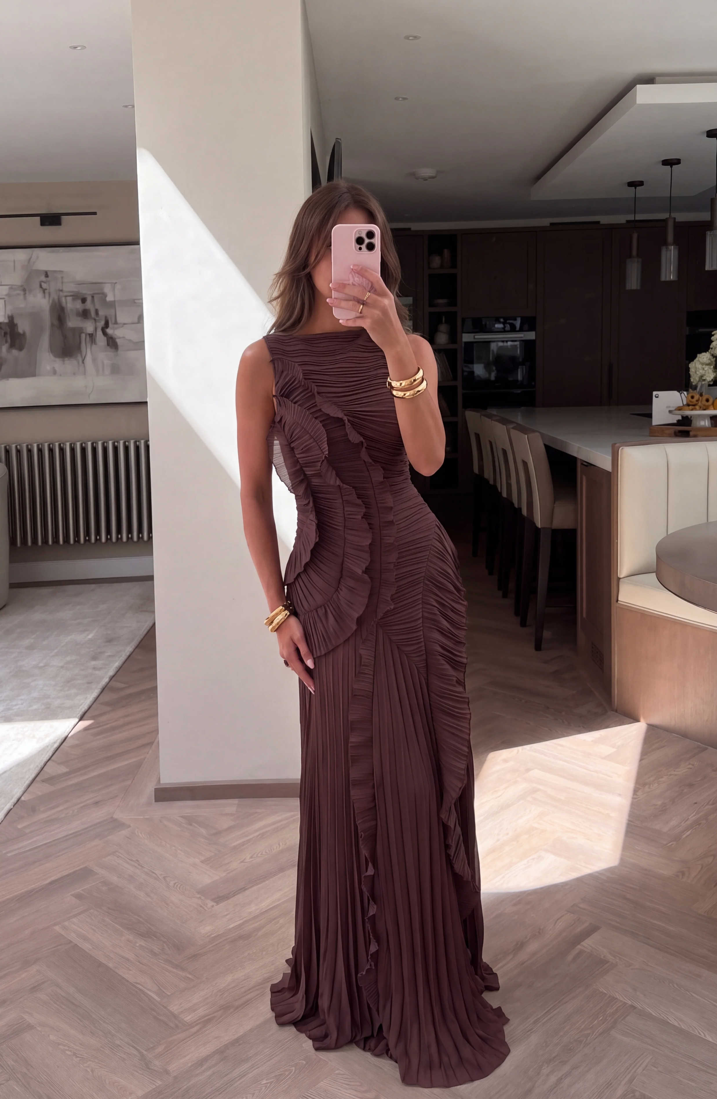 Vestido Largo Plisado con Volantes Elegantes