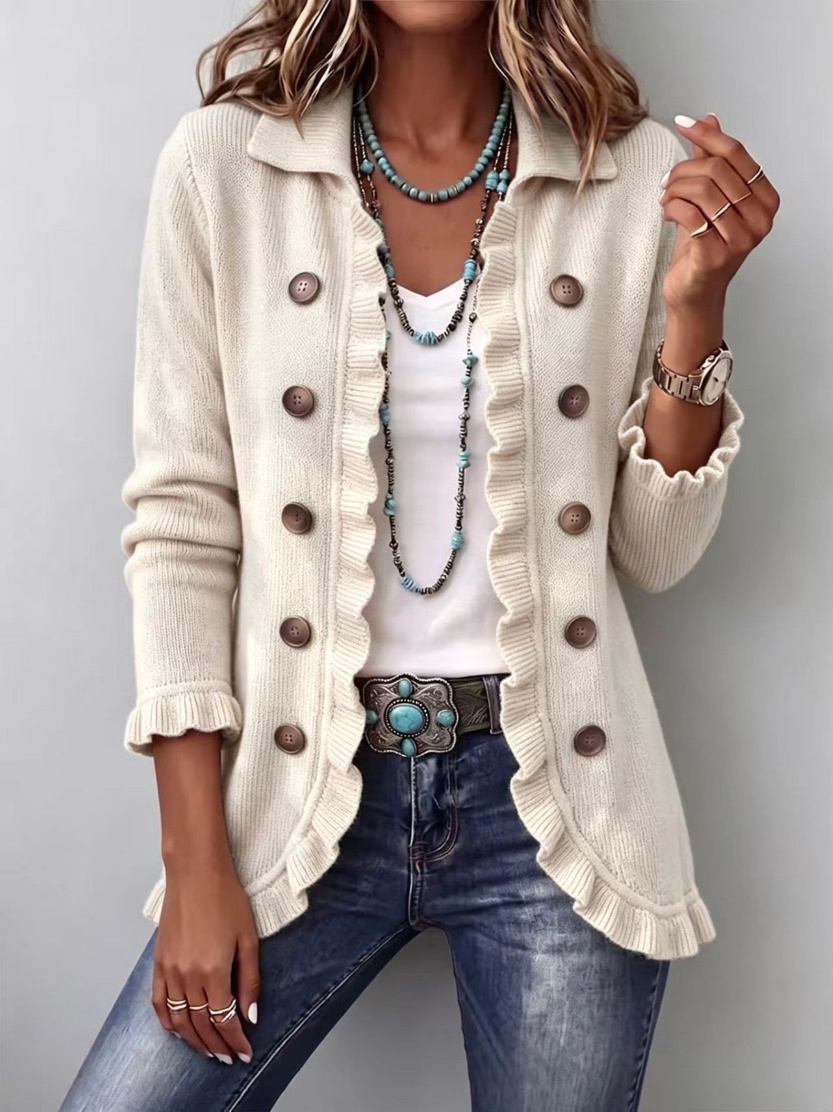 Victoria | Chaqueta de punto acanalado color marfil con volantes