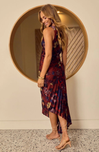 Vestido Midi Floral Entallado con Detalle Fruncido