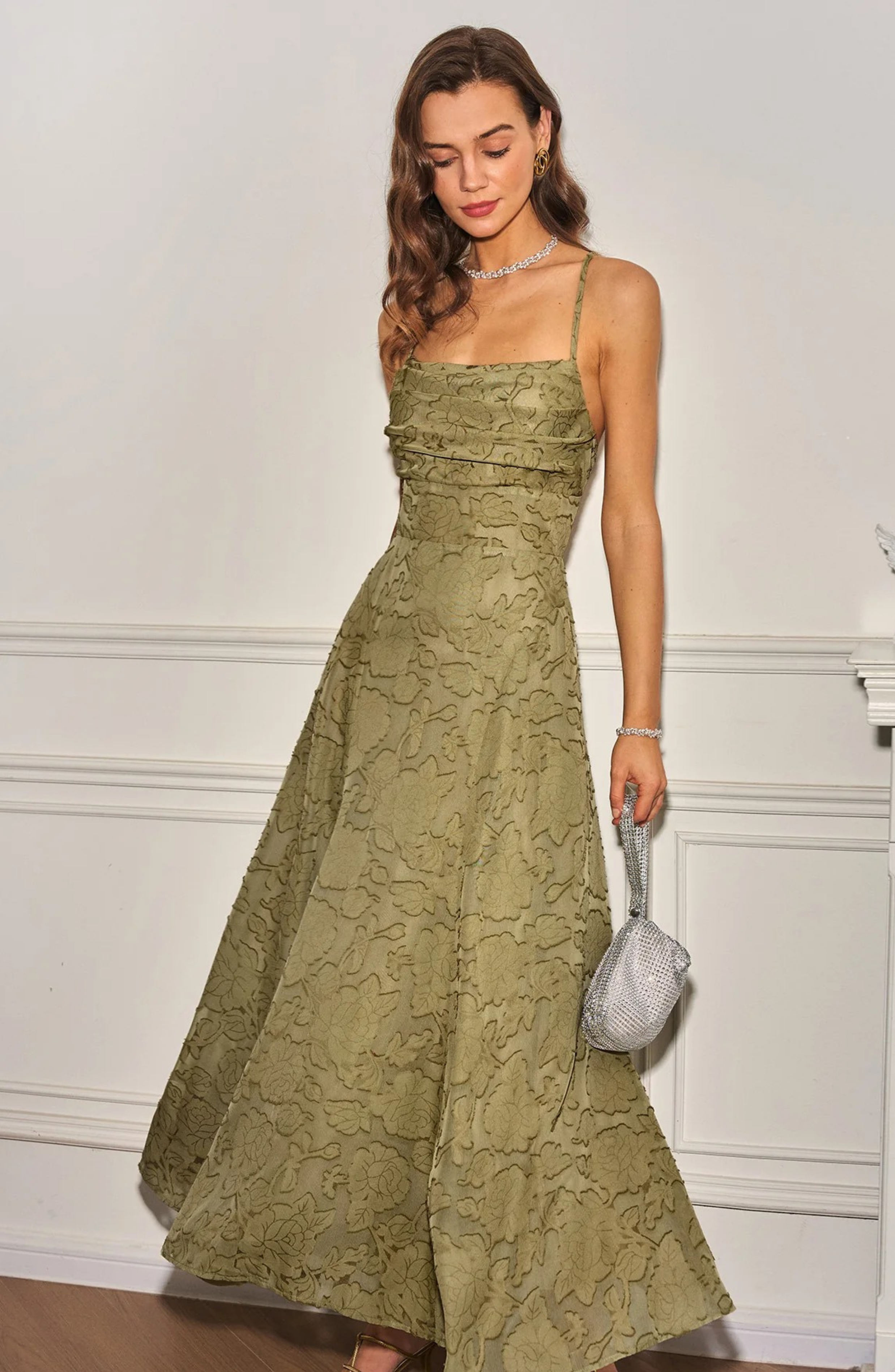Aveline – Vestido Largo con Encaje Floral